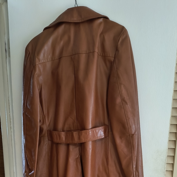 1 "IDEAL" brand Men's Large rust leather overcoat. - Picture 1 of 11